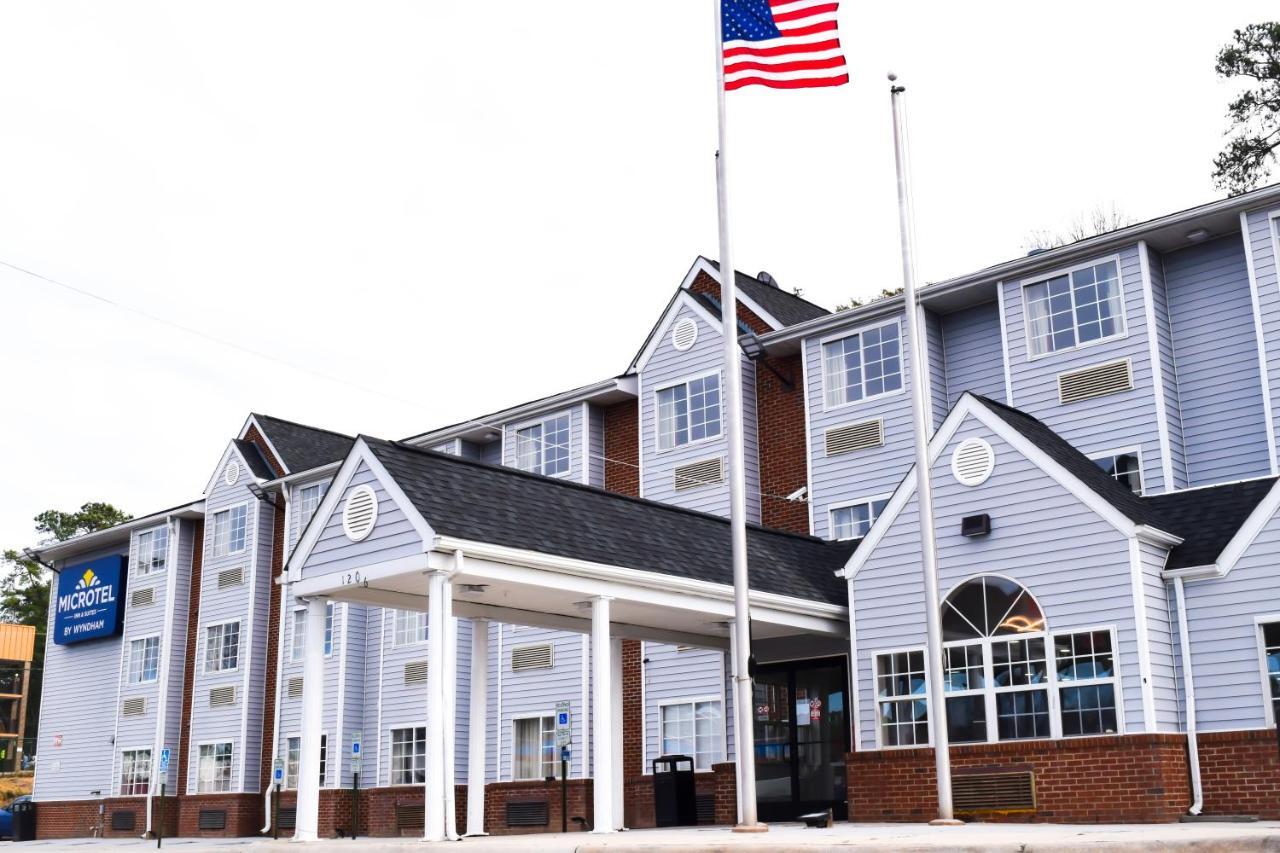 Travelers Inn And Suites Raleigh Eksteriør billede